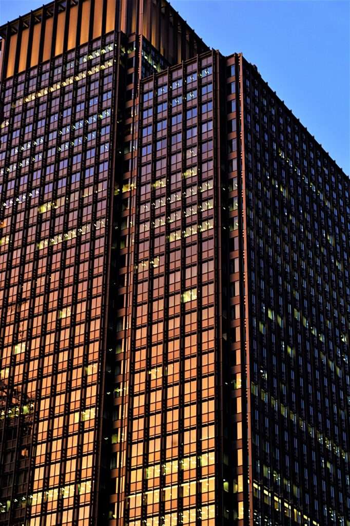 building, tokyo, japan-4402415.jpg
